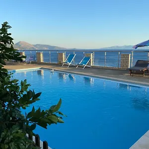 Ionian Bay Apartamento Qeparo